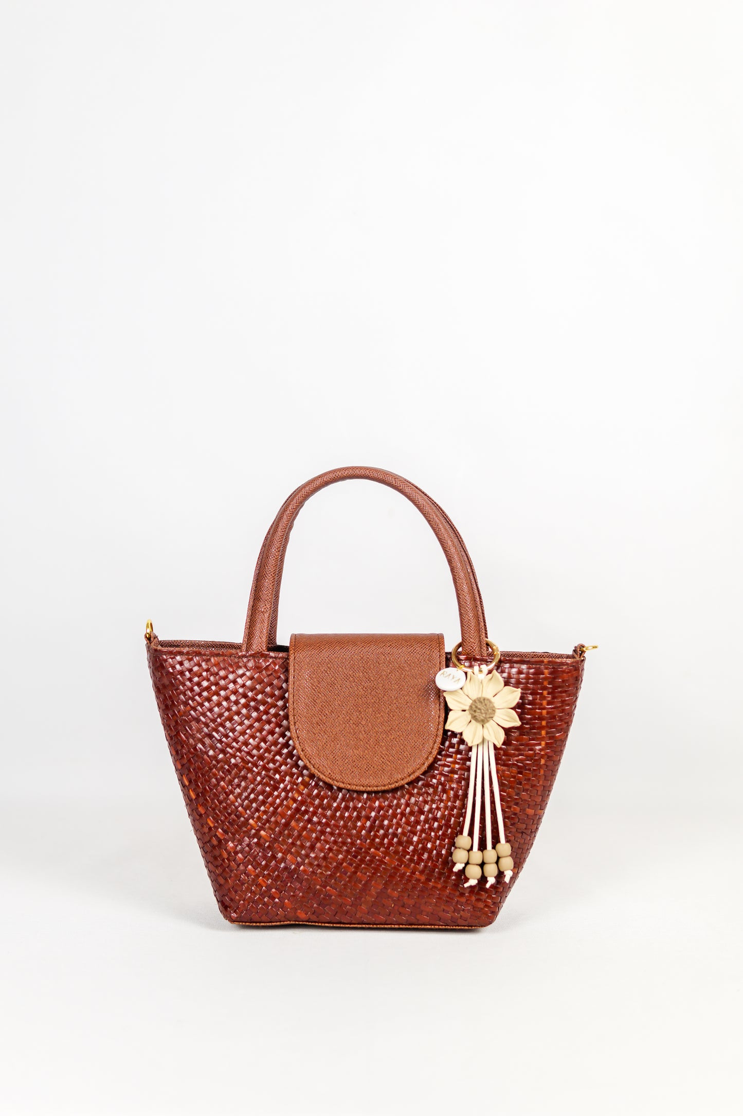 TAMI (brown)