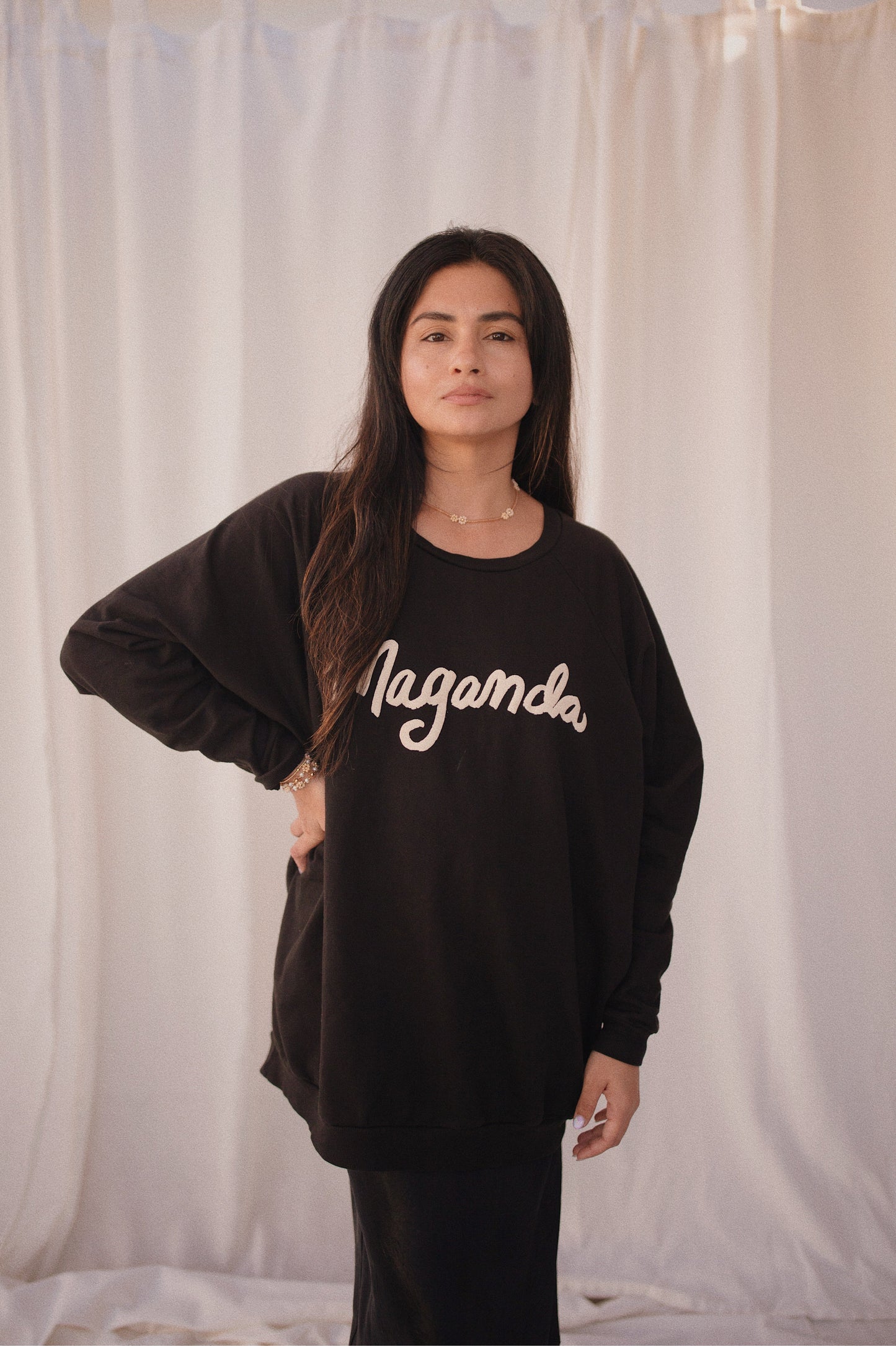 OVERSIZED SWEATER MAGANDA - LAVA BLACK