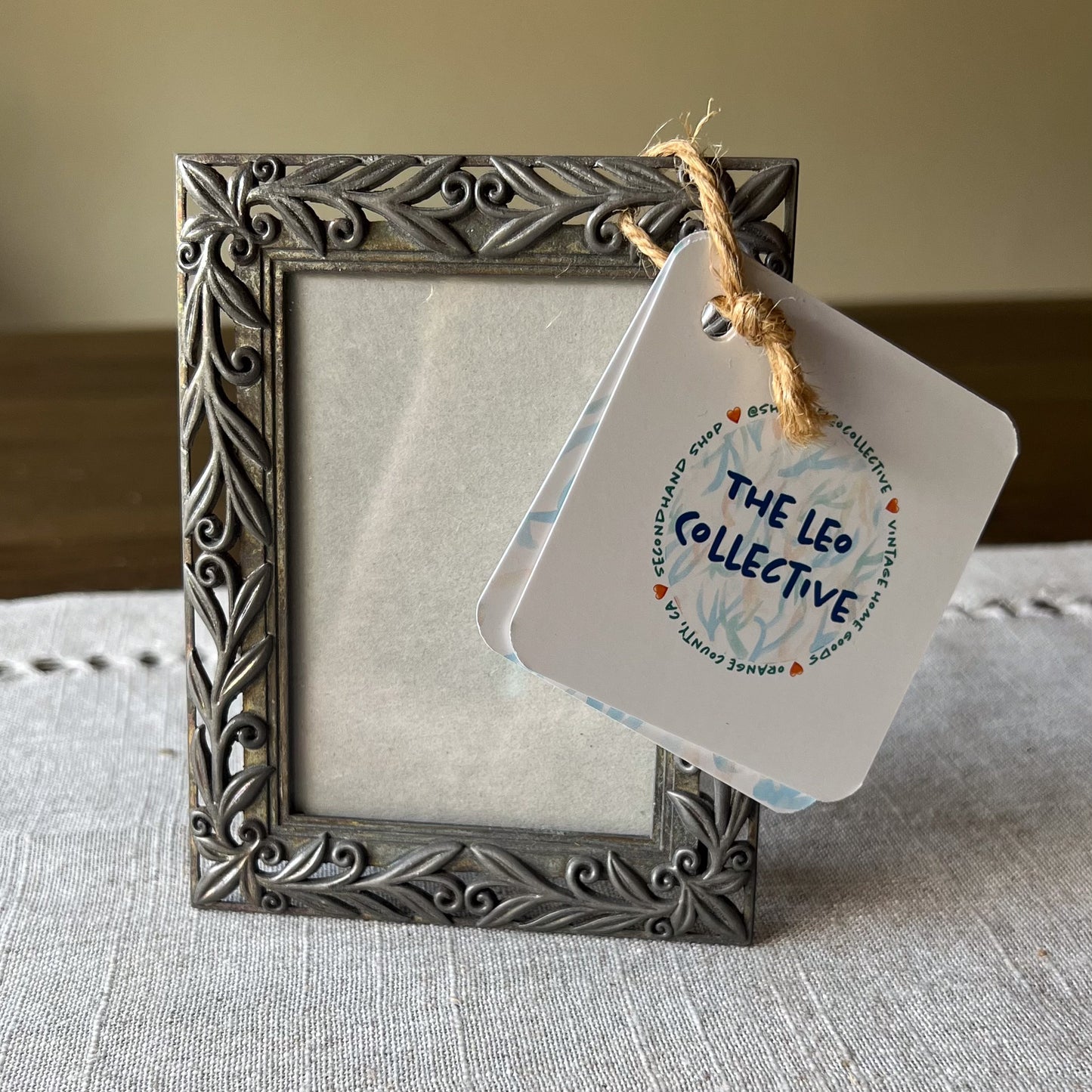 Silver Metal Leaf Picture Frame